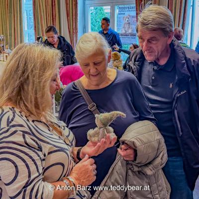Wien Teddybaeren Puppen Miniaturen Boerse 2024 30 Von 100