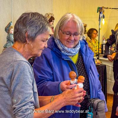 Wien Teddybaeren Puppen Miniaturen Boerse 2024 32 Von 100