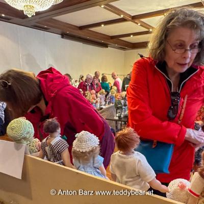 Wien Teddybaeren Puppen Miniaturen Boerse 2024 35 Von 100