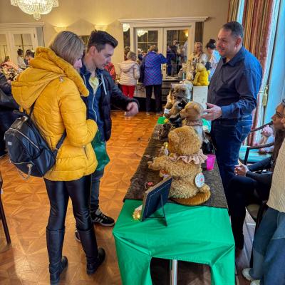 Wien Teddybaeren Puppen Miniaturen Boerse 2024 43 Von 100
