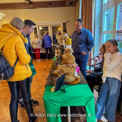 Wien Teddybaeren Puppen Miniaturen Boerse 2024 44 Von 100
