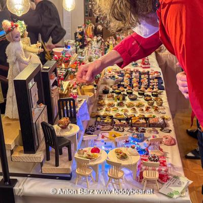 Wien Teddybaeren Puppen Miniaturen Boerse 2024 47 Von 100