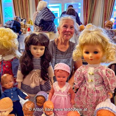 Wien Teddybaeren Puppen Miniaturen Boerse 2024 89 Von 100
